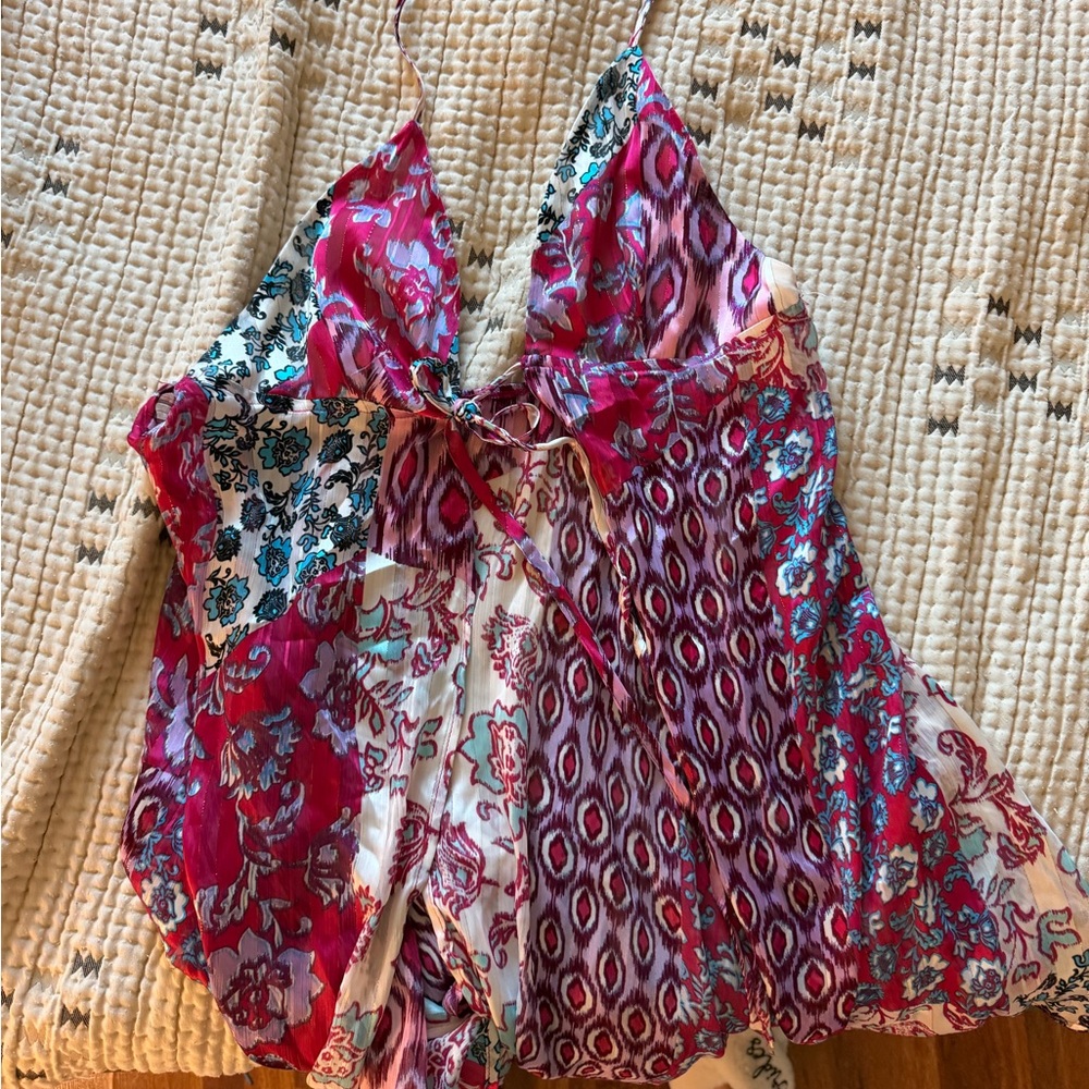 Musera Patterned Flowy Top - Picture 4 of 4